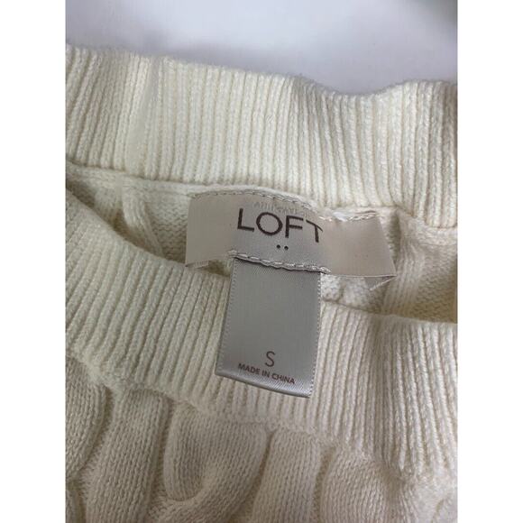 Cable Knit Cream Sweater By Loft - Womens Small Long Sleeve Ribbed Hemline - Picture 4 of 5